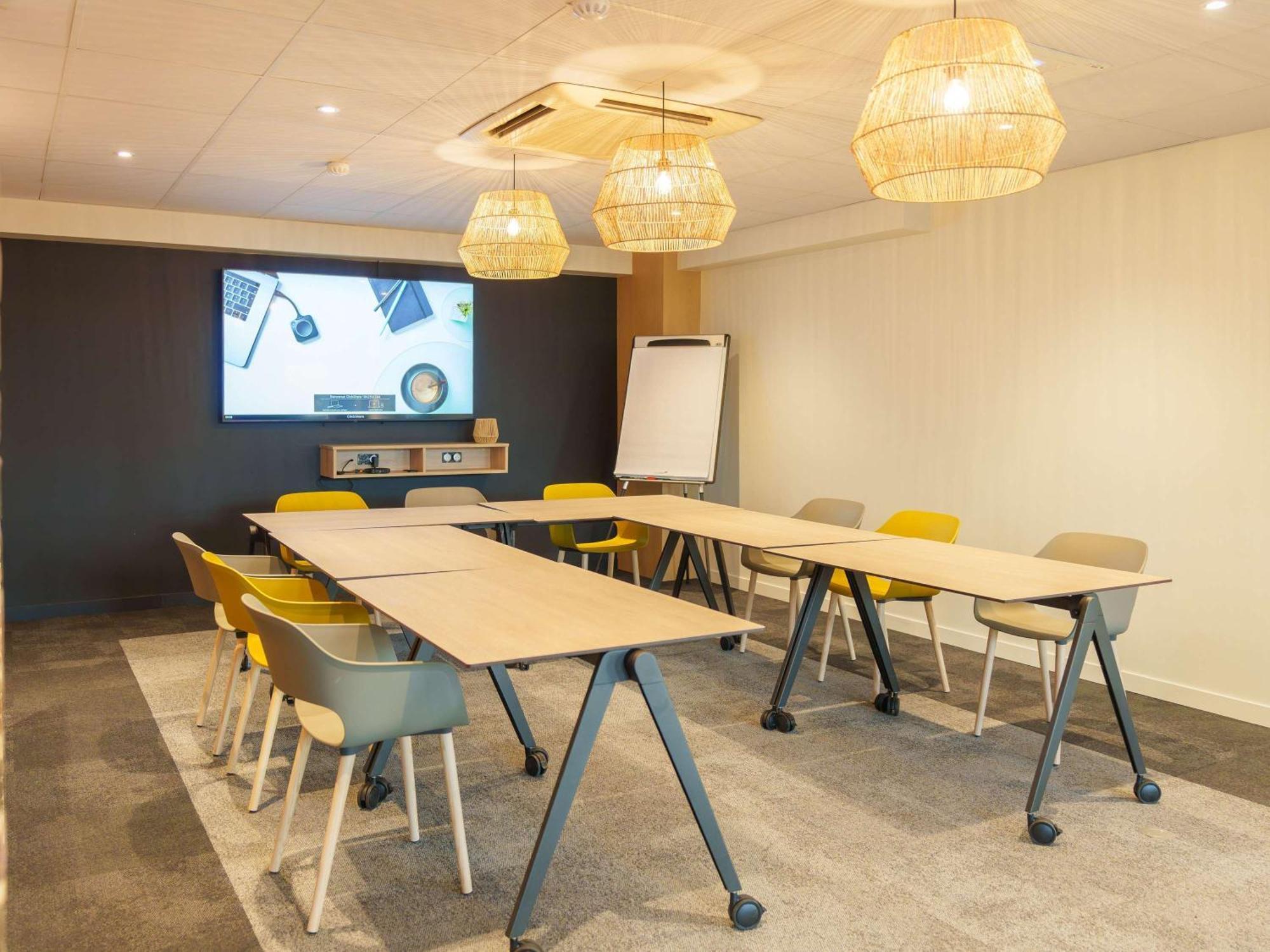 Ibis Laon Hotell Exteriör bild