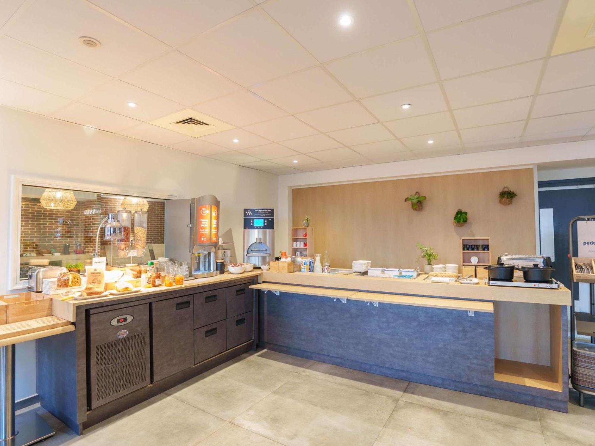 Ibis Laon Hotell Exteriör bild